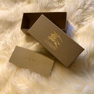 Burberry eyeglass box gift box fashion